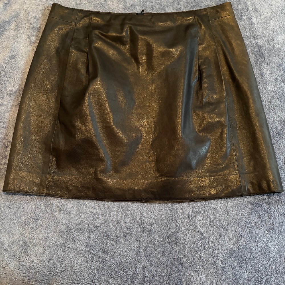 Vince Charcoal Leather mini skirt. Size 8.